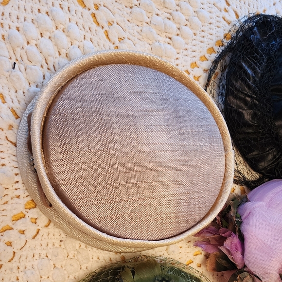 1950s vintage pillbox hat - Picture 2 of 2